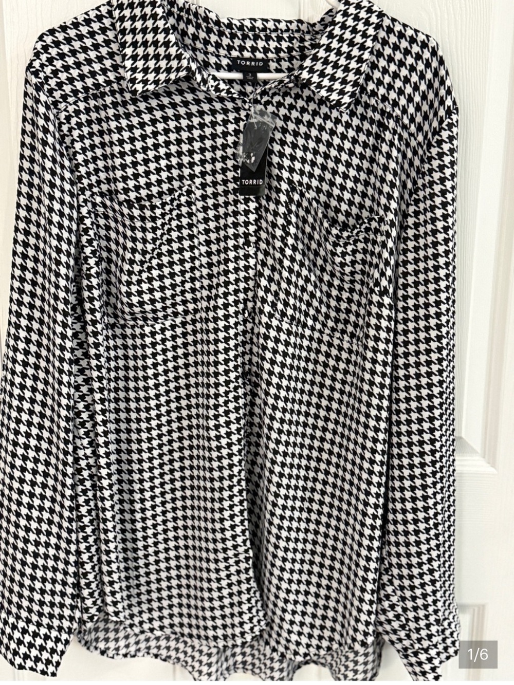 Torrid NWT Houndstooth Button Up Shirt 3X Old Money Workwear